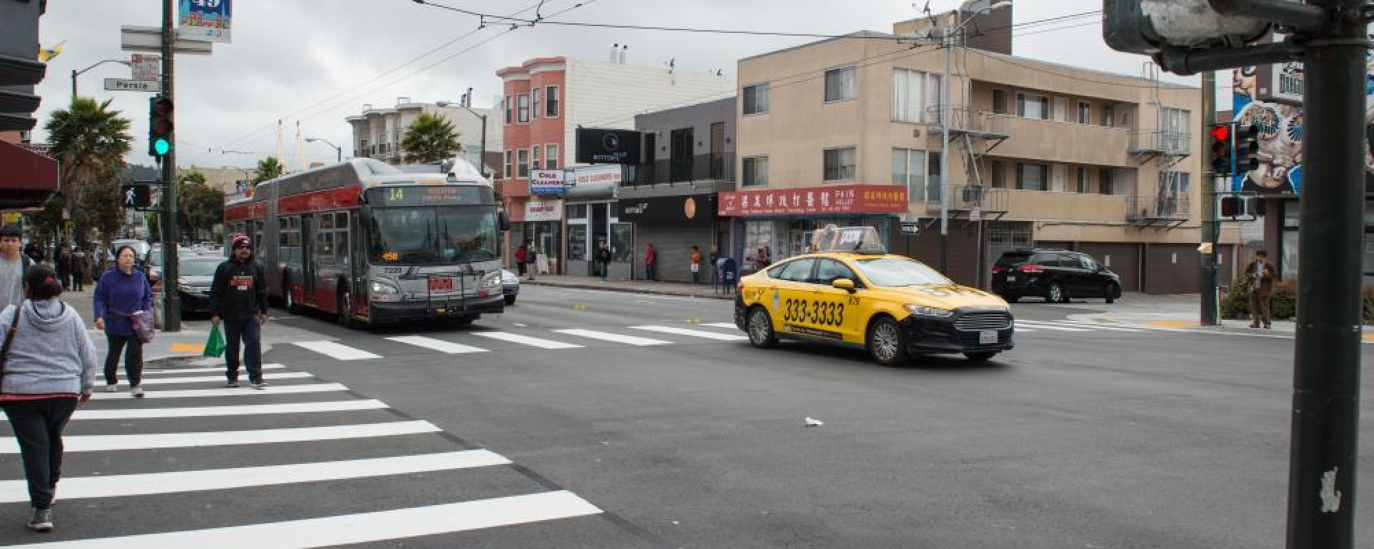 Photo of intersection of Mission and Persia Streets